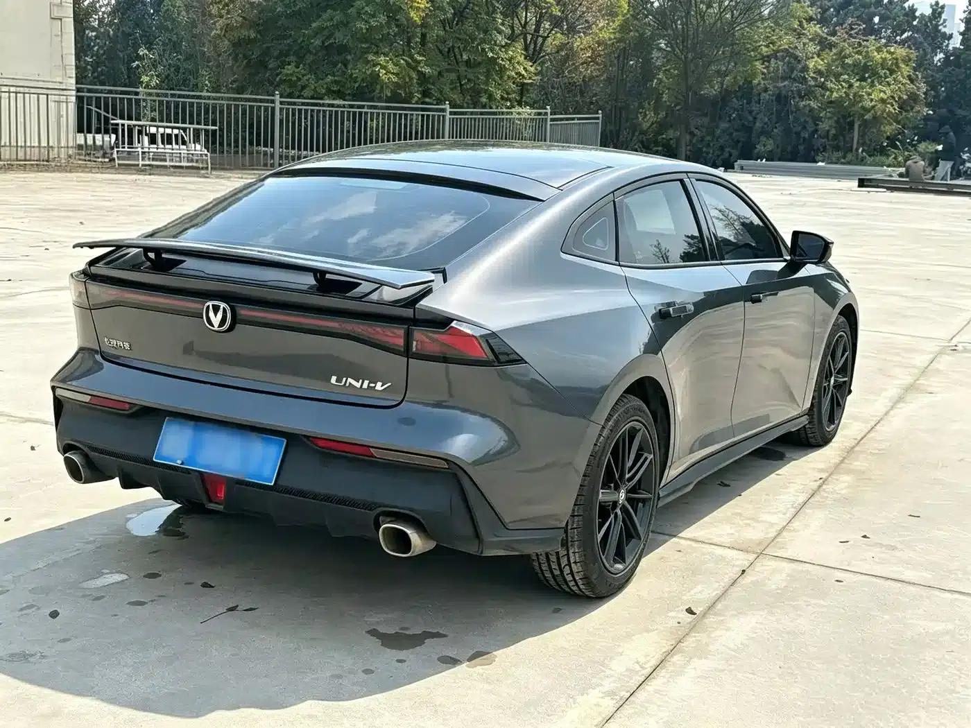 Changan UNI-V 2023 1.5T Sport Edition — миниатюра 9