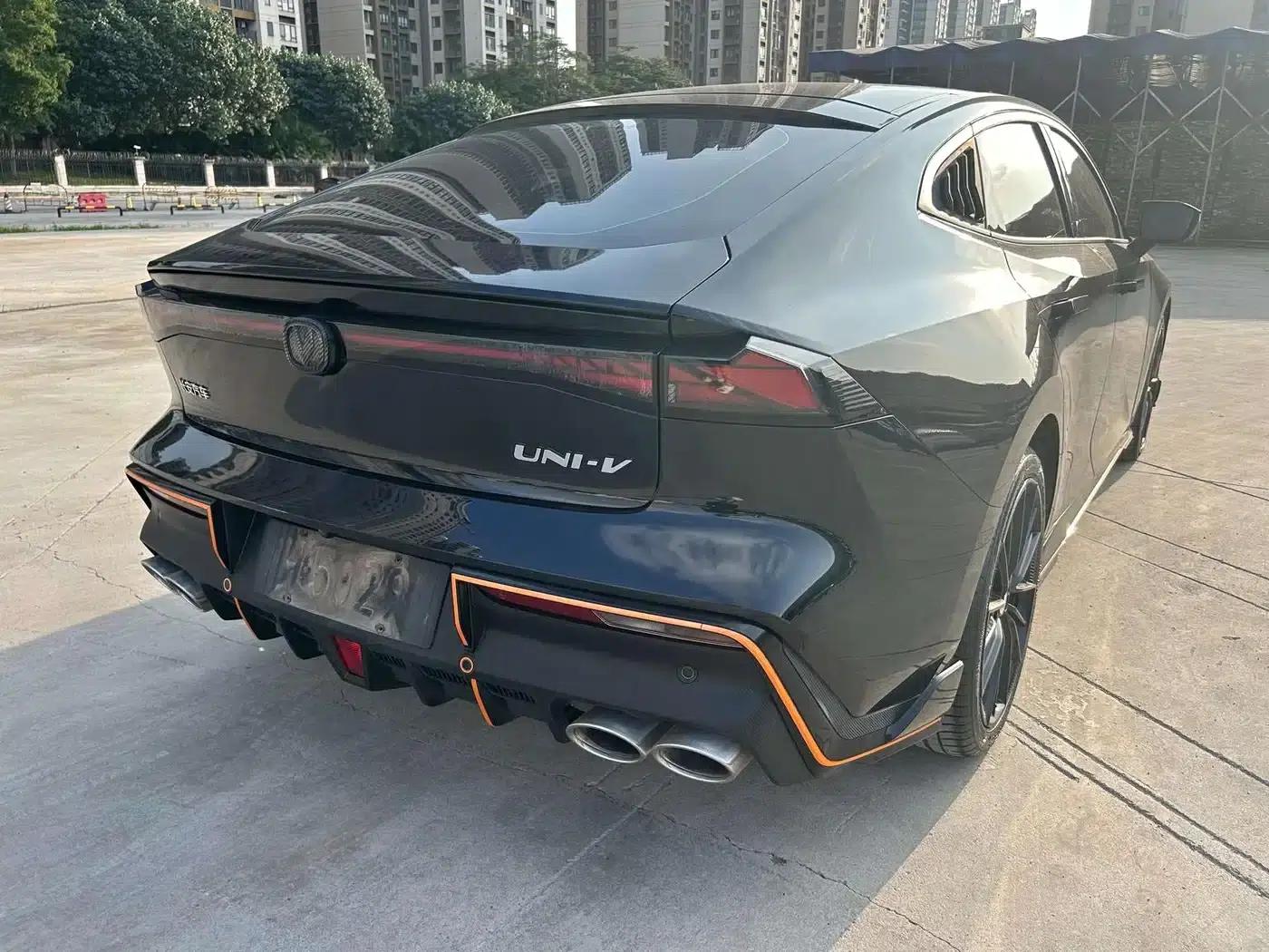 Changan UNI-V 2022 1.5T Sport Edition — миниатюра 13