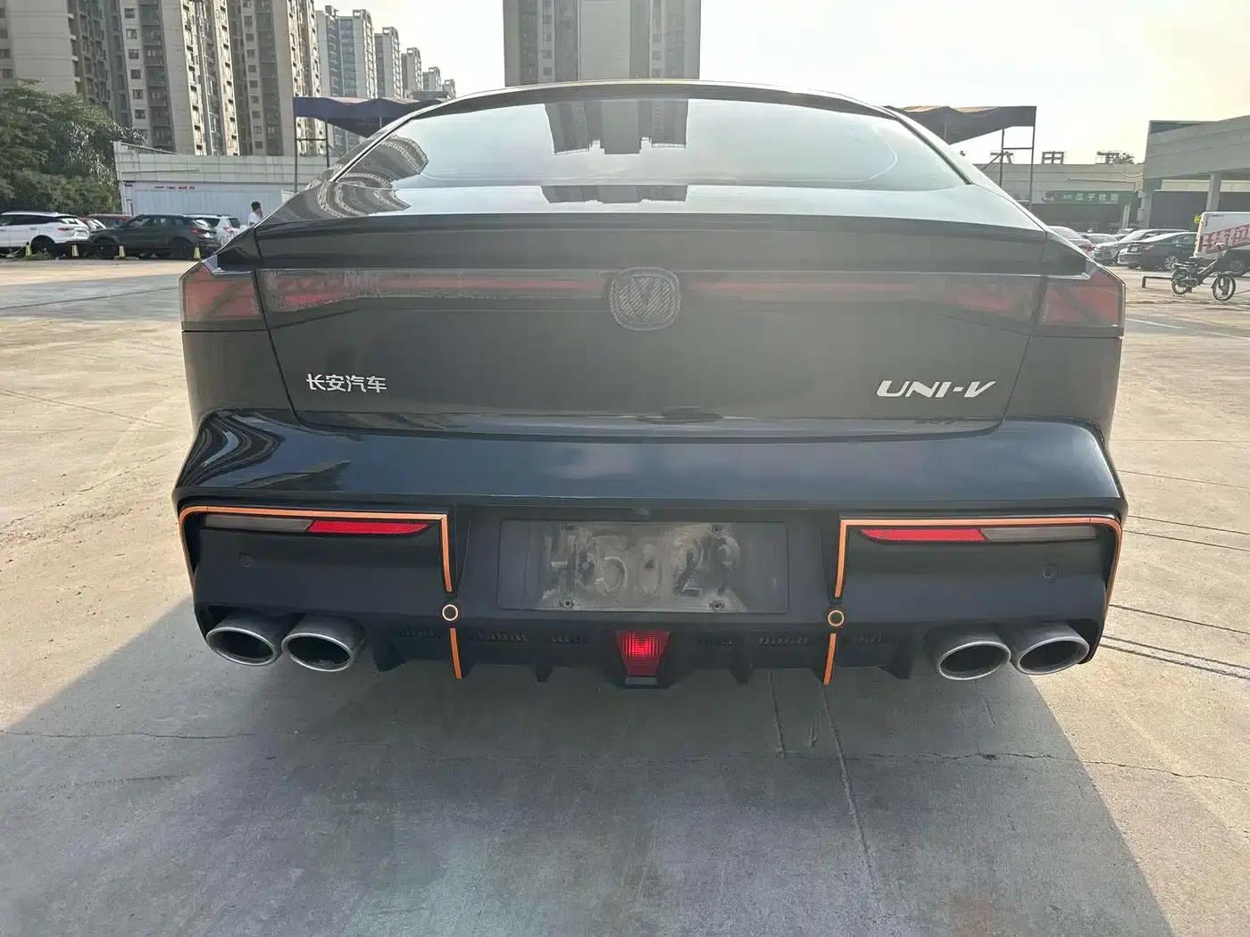 Changan UNI-V 2022 1.5T Sport Edition — миниатюра 14
