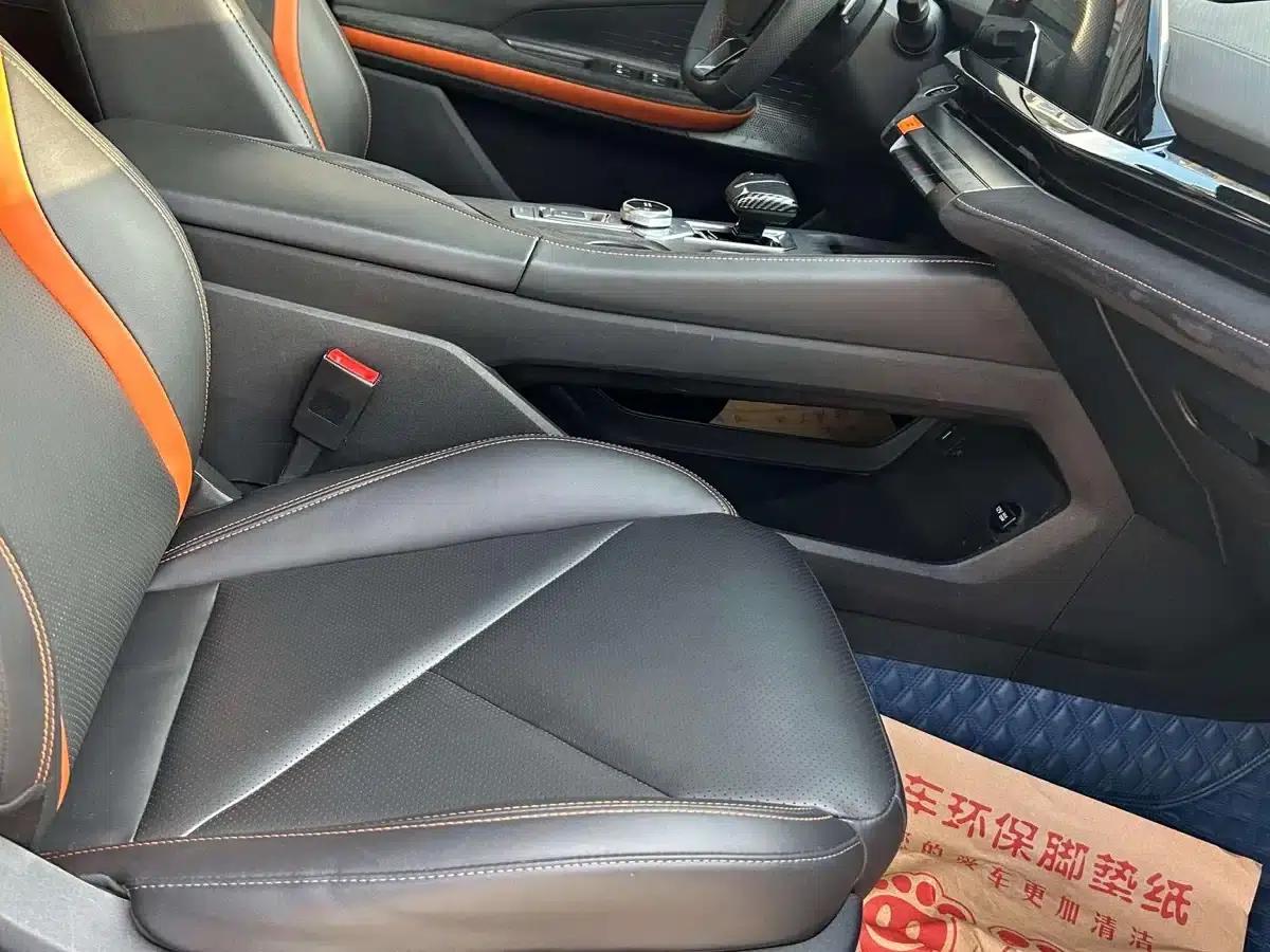 Changan UNI-V 2022 1.5T Sport Edition — миниатюра 5
