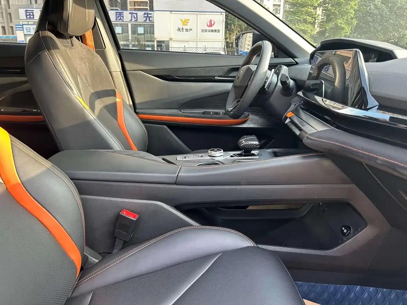 Changan UNI-V 2022 1.5T Sport Edition — миниатюра 10