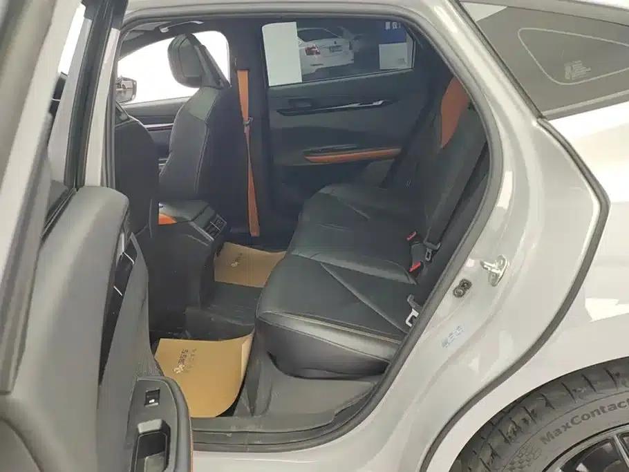 Changan UNI-V 2022 1.5T Premium Edition — миниатюра 11
