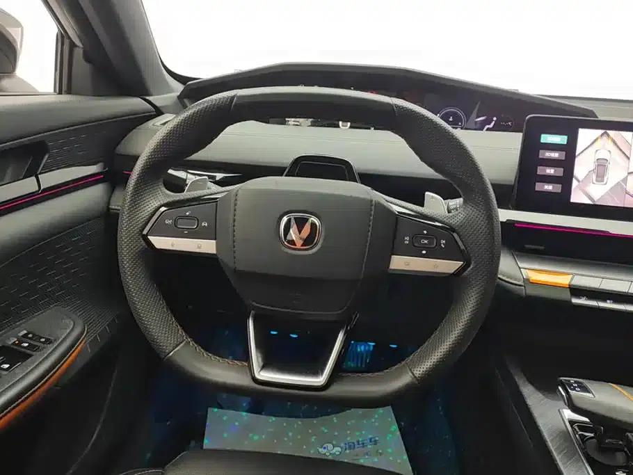 Changan UNI-V 2022 1.5T Premium Edition — миниатюра 15
