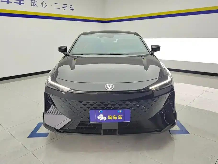 Changan UNI-V 2024 1.5T Premium Sport — миниатюра 2