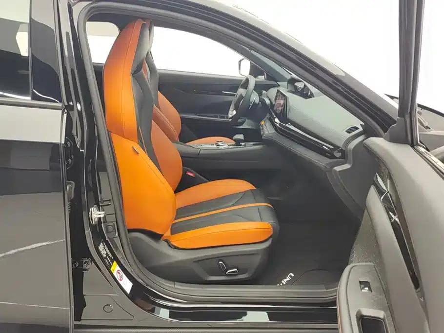 Changan UNI-V 2024 1.5T Premium Sport — миниатюра 8