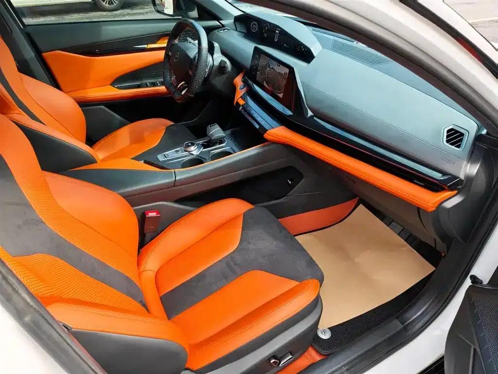 Changan UNI-V 2023 1.5T Sport Edition — миниатюра 6