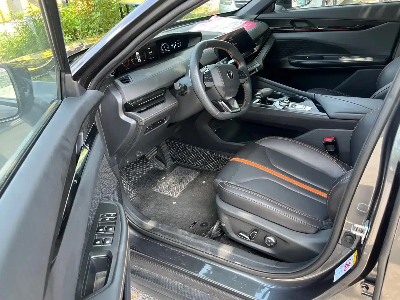 Changan UNI-V 2024 1.5T Premium Sport — миниатюра 17