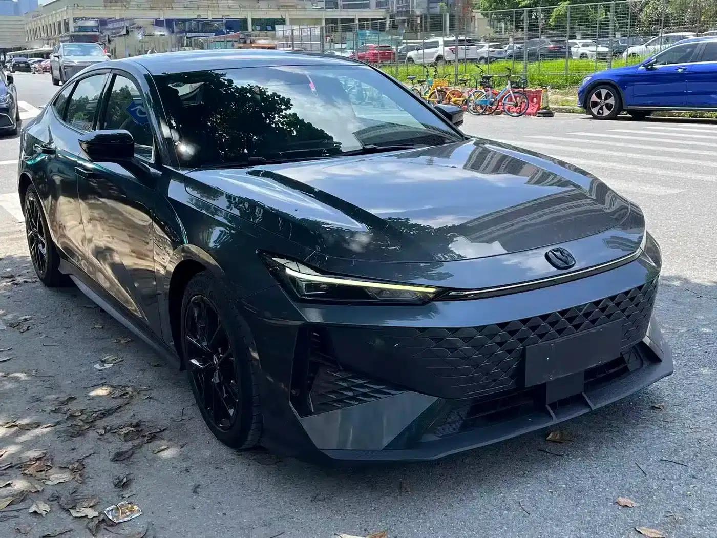Changan UNI-V 2024 1.5T Premium Sport — миниатюра 4