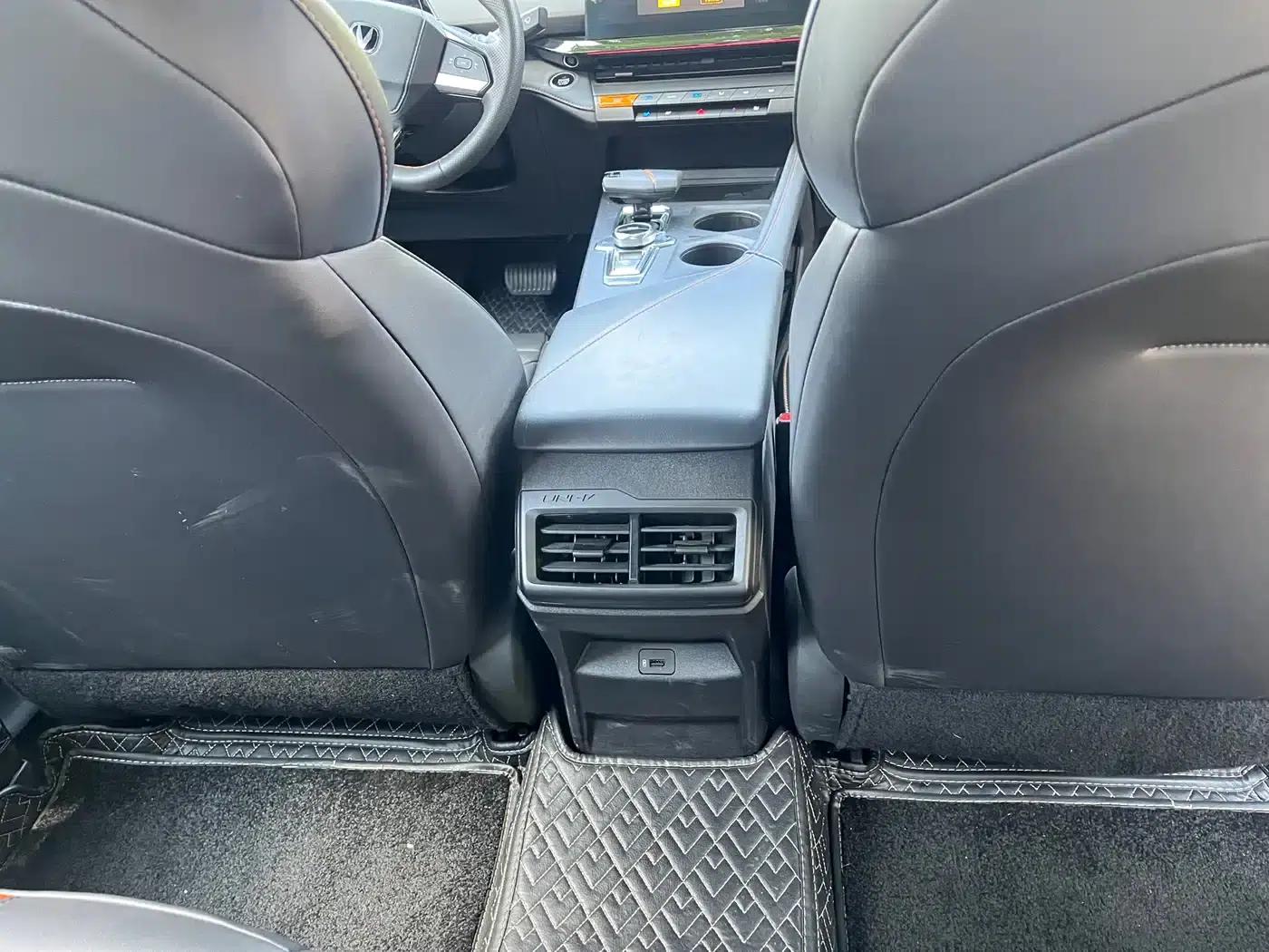 Changan UNI-V 2024 1.5T Premium Sport — миниатюра 8