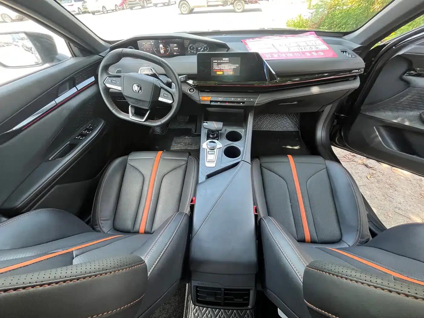 Changan UNI-V 2024 1.5T Premium Sport — миниатюра 10
