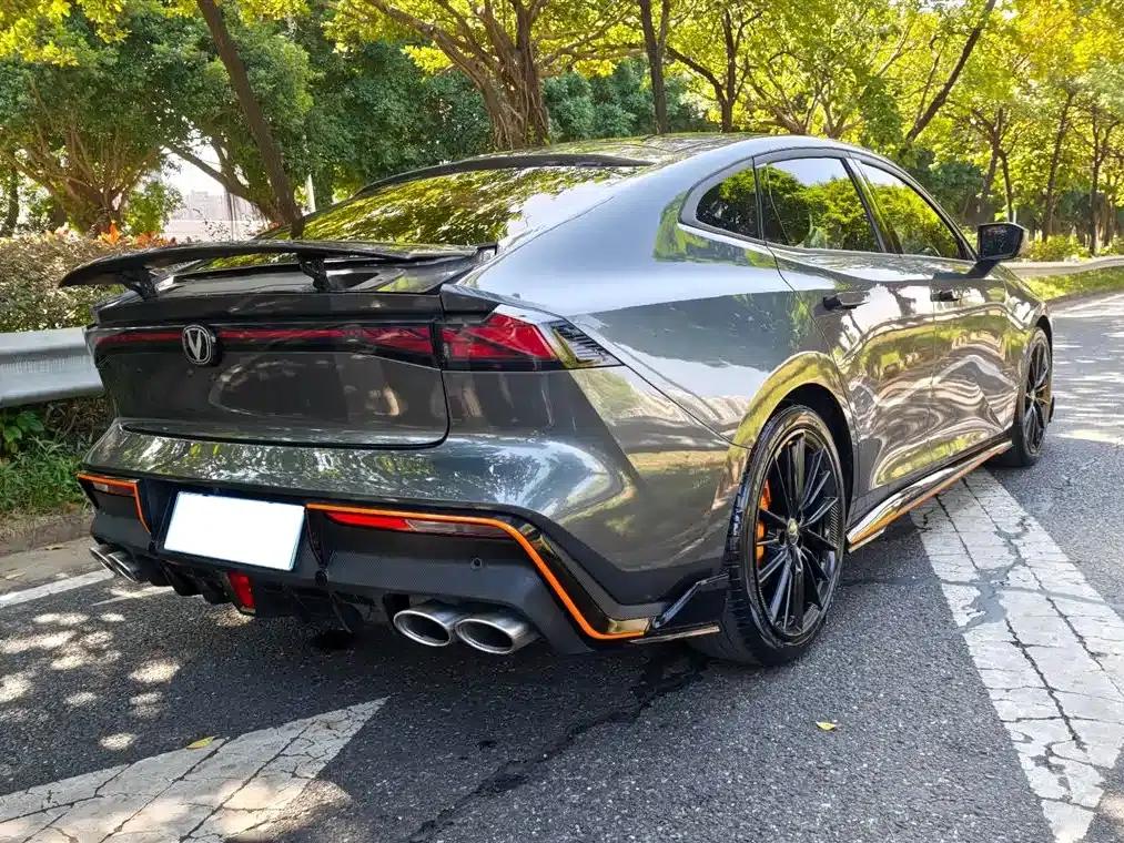 Changan UNI-V 2022 1.5T Sport Edition — миниатюра 11