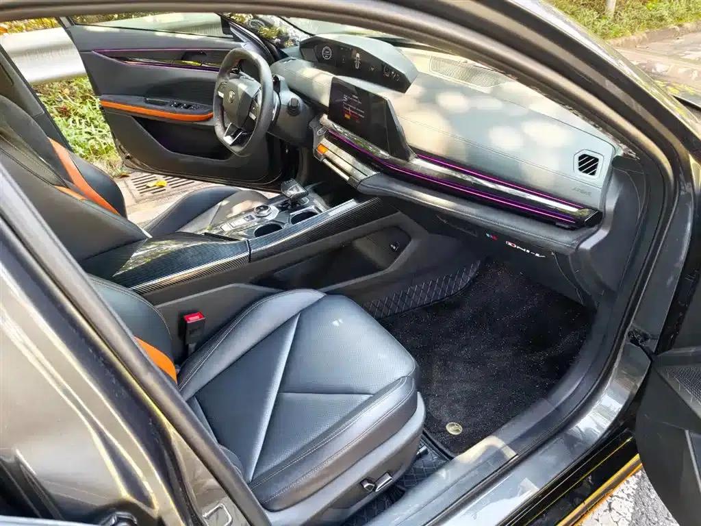 Changan UNI-V 2022 1.5T Sport Edition — миниатюра 6
