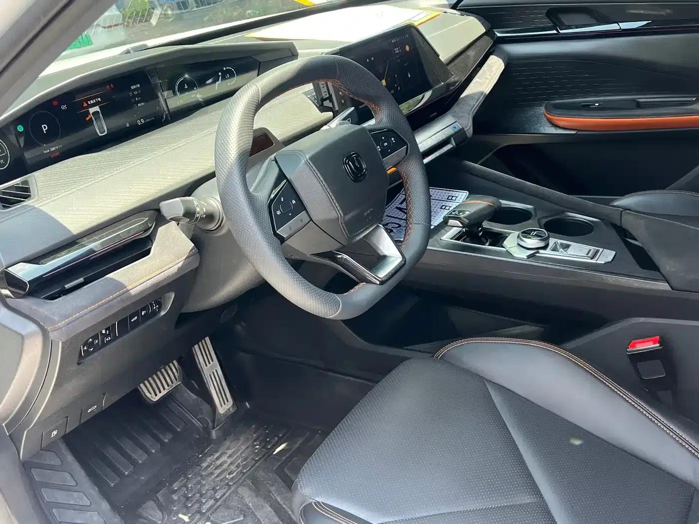 Changan UNI-V 2022 1.5T Sport Edition — миниатюра 12