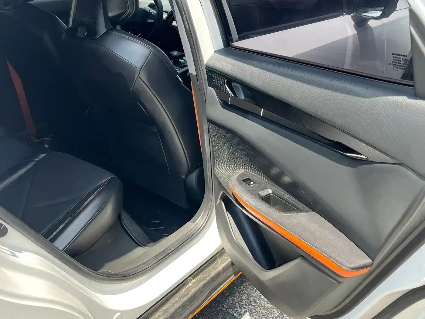 Changan UNI-V 2022 1.5T Sport Edition — миниатюра 13