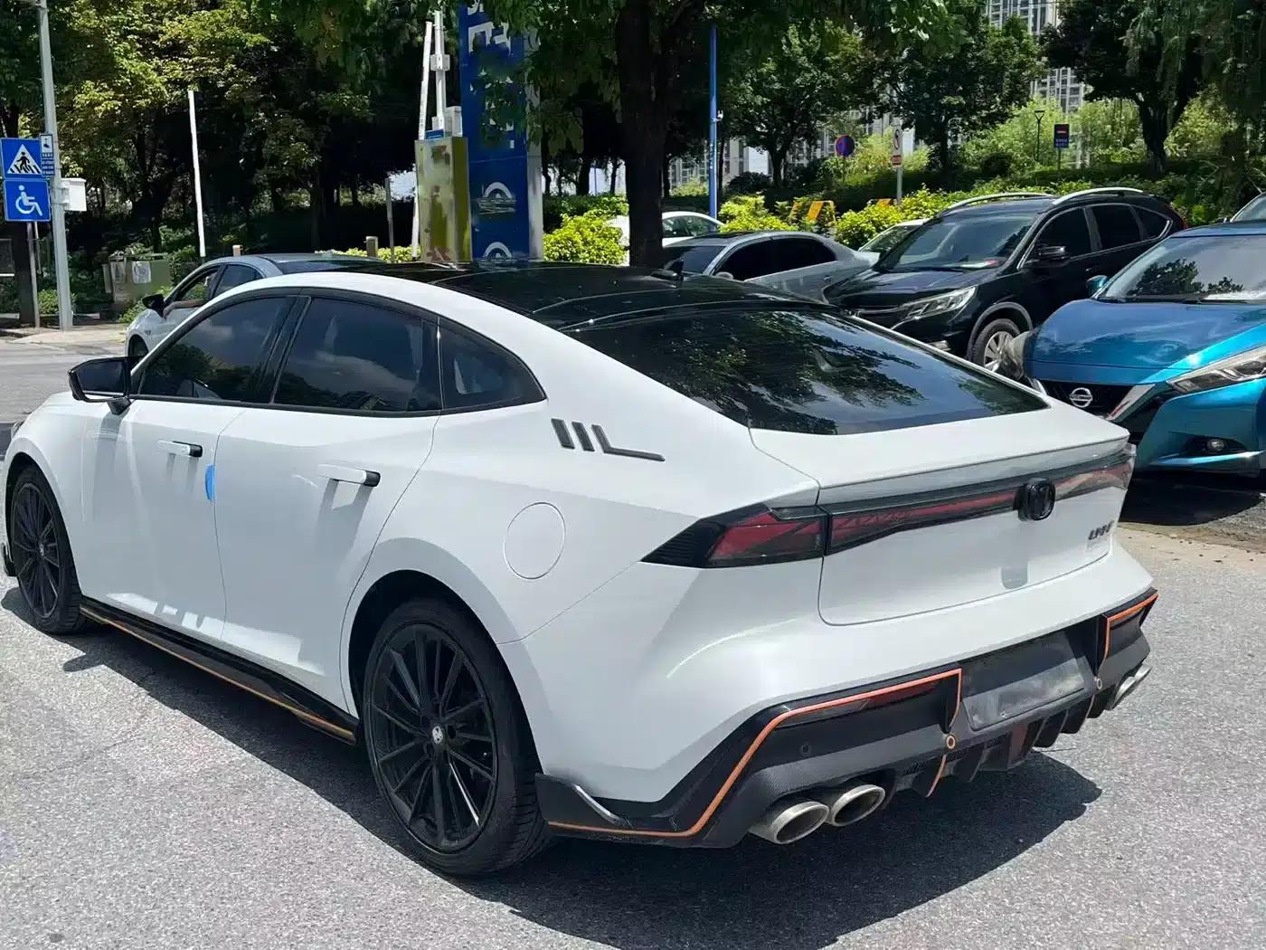 Changan UNI-V 2022 1.5T Sport Edition — миниатюра 6