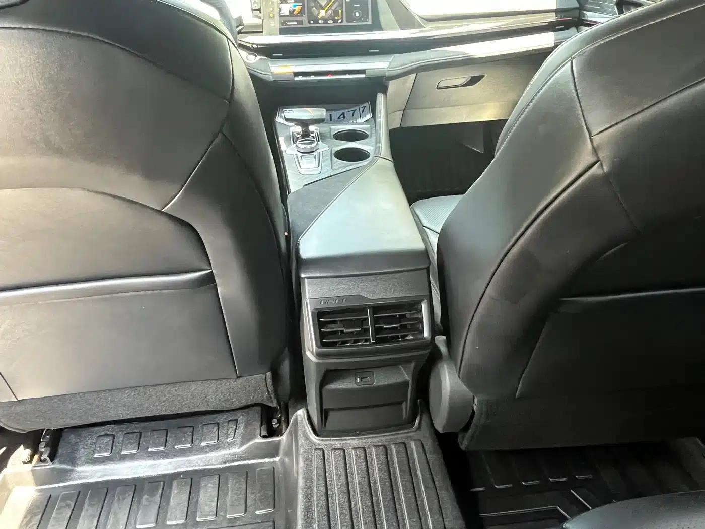 Changan UNI-V 2022 1.5T Sport Edition — миниатюра 10