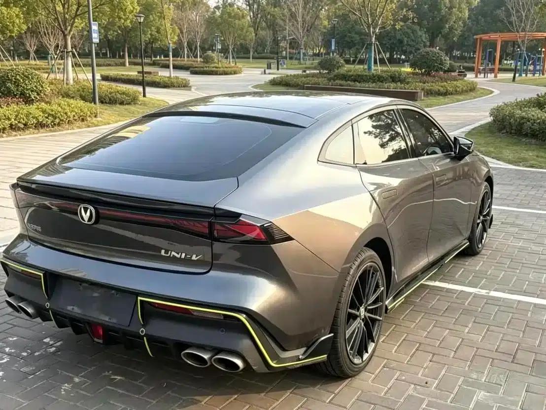 Changan UNI-V 2023 1.5T Sport Edition — миниатюра 7