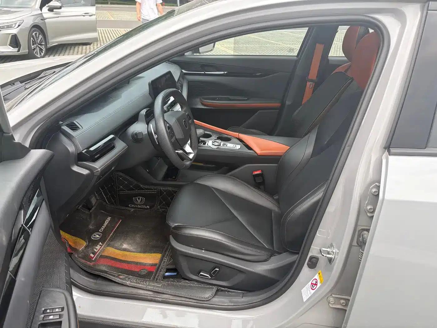 Changan UNI-V 2022 1.5T Premium Edition — миниатюра 12