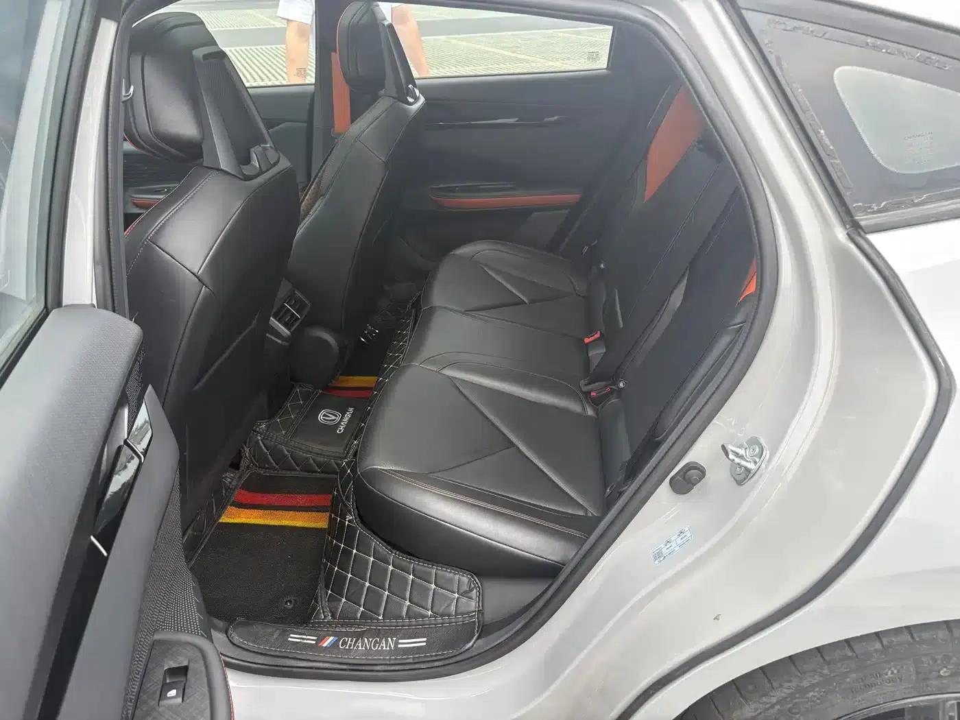 Changan UNI-V 2022 1.5T Premium Edition — миниатюра 13