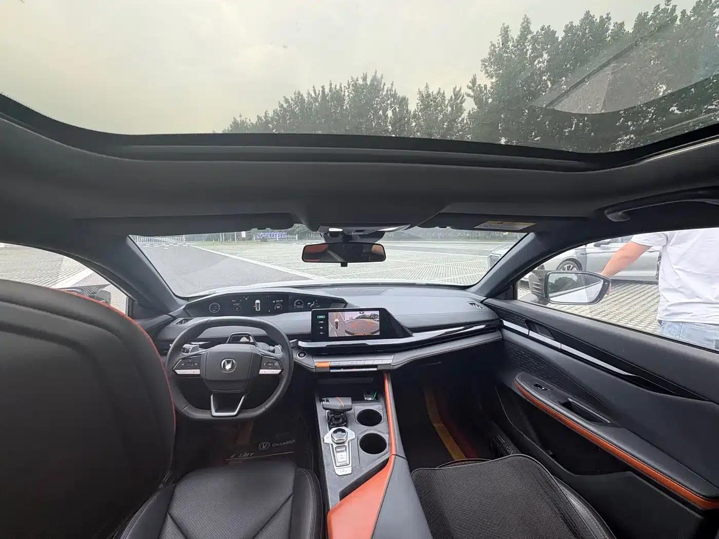 Changan UNI-V 2022 1.5T Premium Edition — миниатюра 14