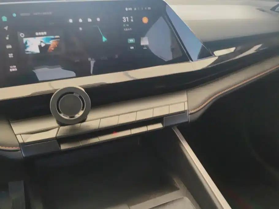 Changan UNI-V 2023 1.5T Premium Edition — миниатюра 13