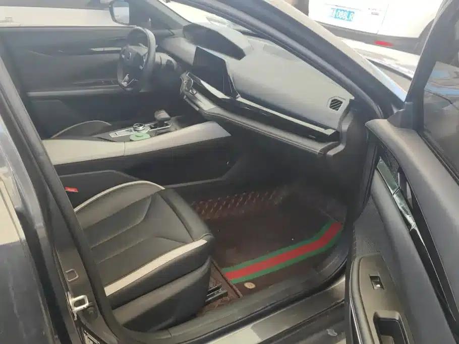 Changan UNI-V 2023 1.5T Premium Edition — миниатюра 8