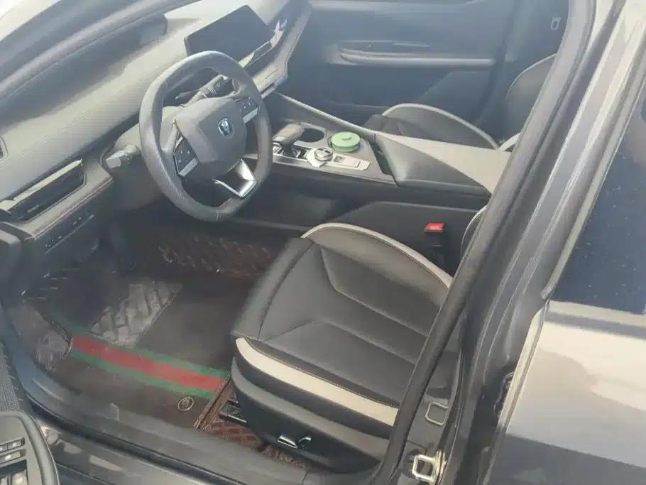 Changan UNI-V 2023 1.5T Premium Edition — миниатюра 9