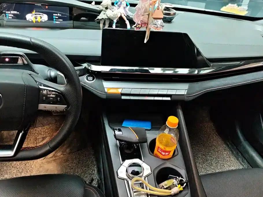Changan UNI-V 2022 1.5T Sport Edition — миниатюра 13