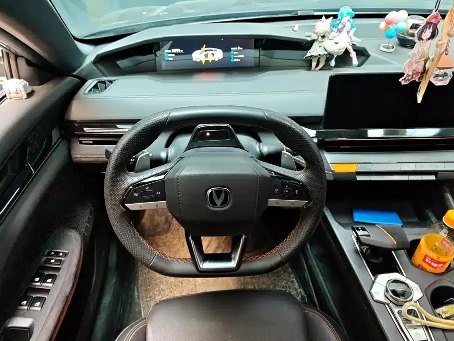 Changan UNI-V 2022 1.5T Sport Edition — миниатюра 15
