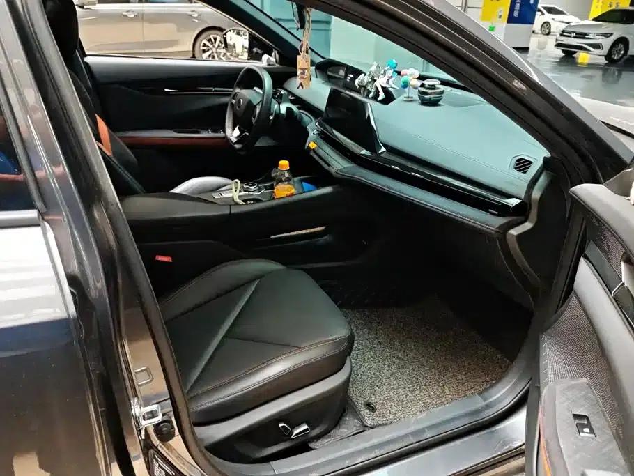 Changan UNI-V 2022 1.5T Sport Edition — миниатюра 8