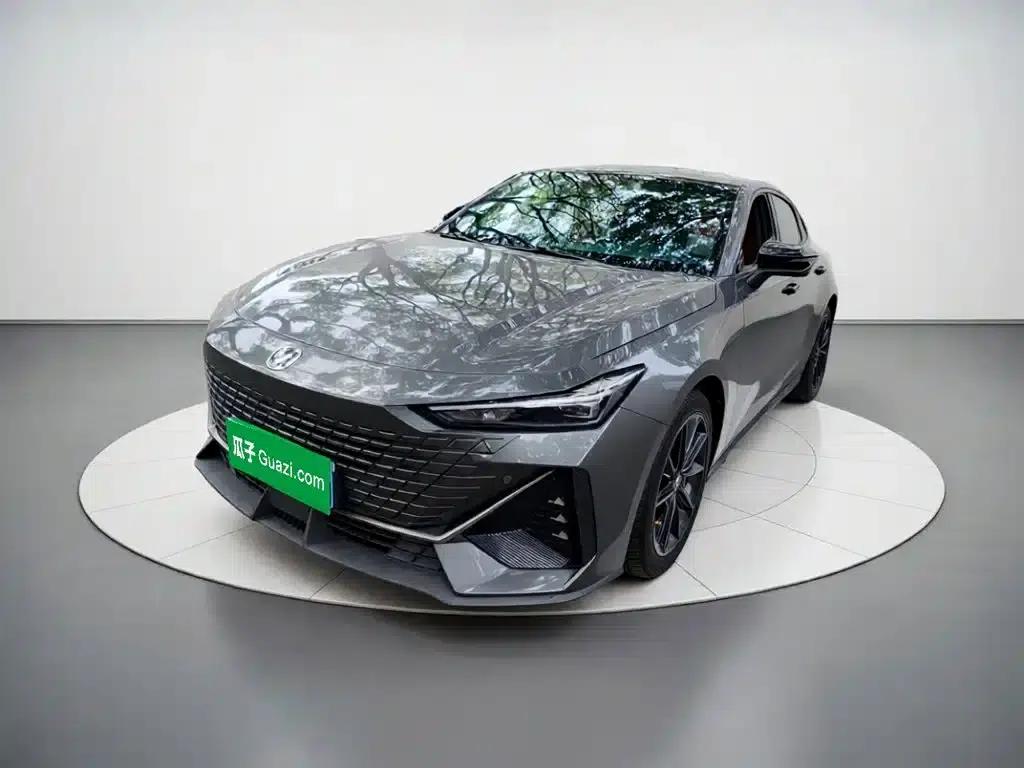 Changan UNI-V 2022 1.5T Premium Edition — миниатюра 2