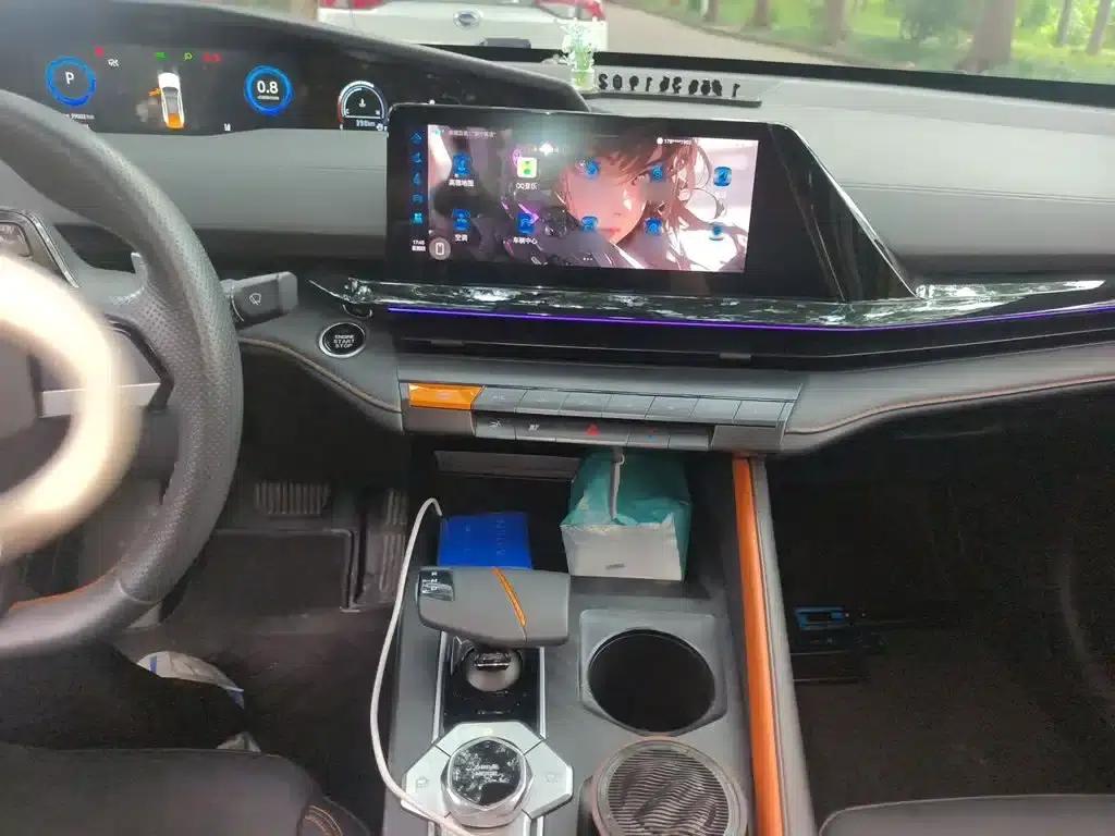 Changan UNI-V 2022 1.5T Premium Edition — миниатюра 6