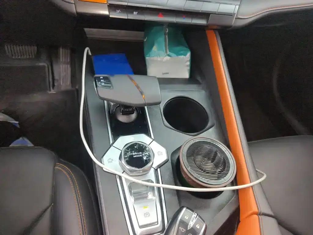 Changan UNI-V 2022 1.5T Premium Edition — миниатюра 7