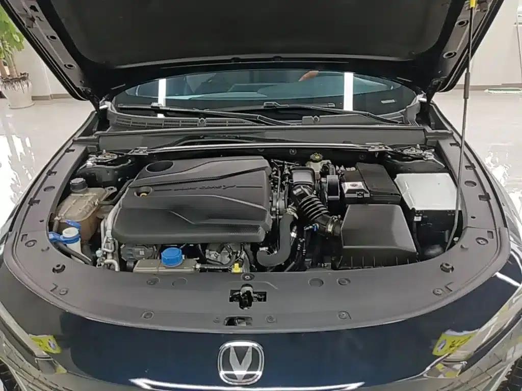 Changan UNI-V 2022 1.5T Premium Edition — миниатюра 20
