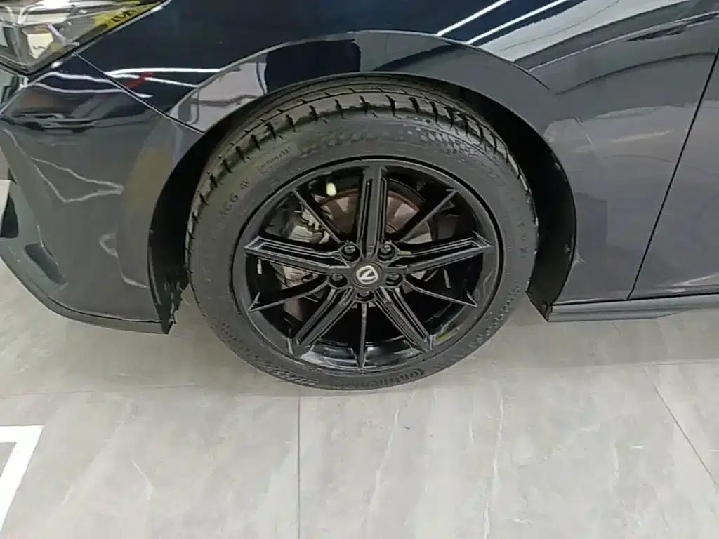Changan UNI-V 2022 1.5T Premium Edition — миниатюра 23