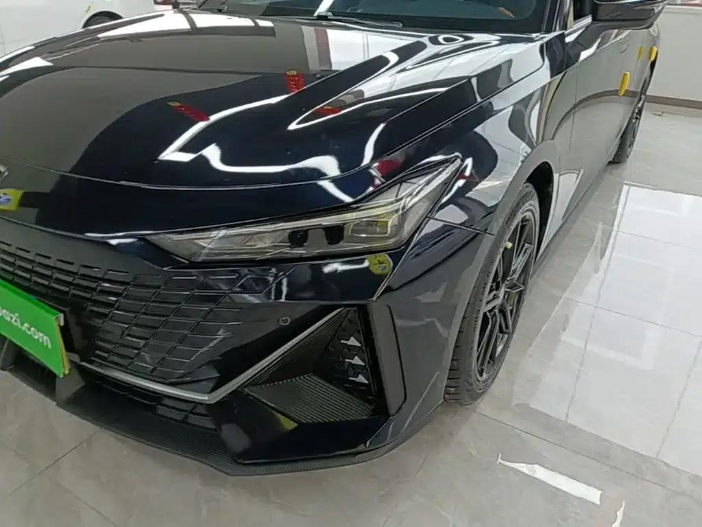 Changan UNI-V 2022 1.5T Premium Edition — миниатюра 24