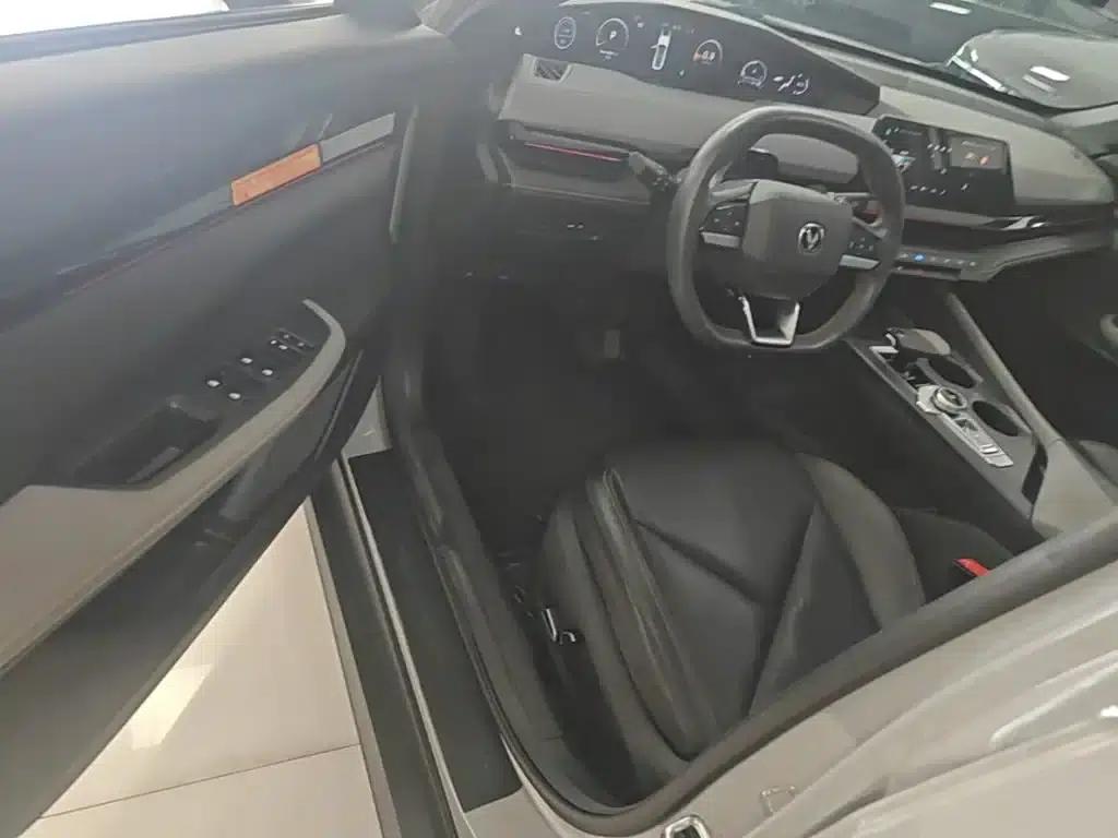 Changan UNI-V 2022 1.5T Premium Edition — миниатюра 16