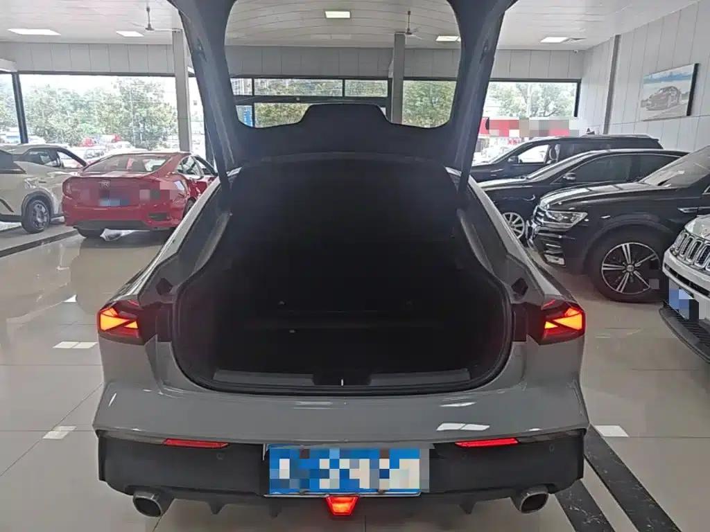 Changan UNI-V 2022 1.5T Premium Edition — миниатюра 19