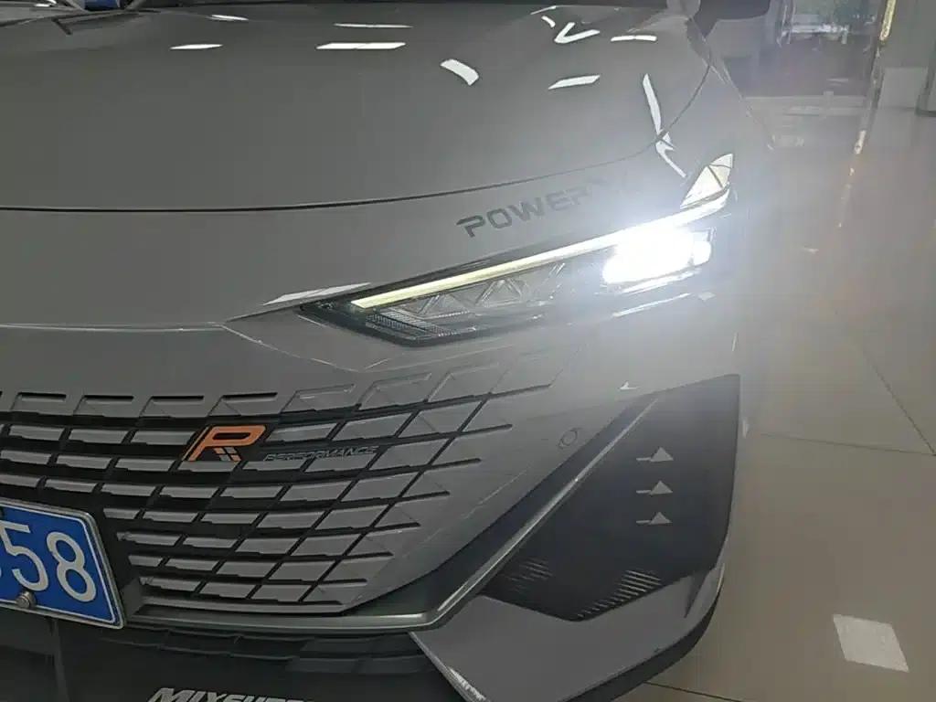 Changan UNI-V 2022 1.5T Premium Edition — миниатюра 24