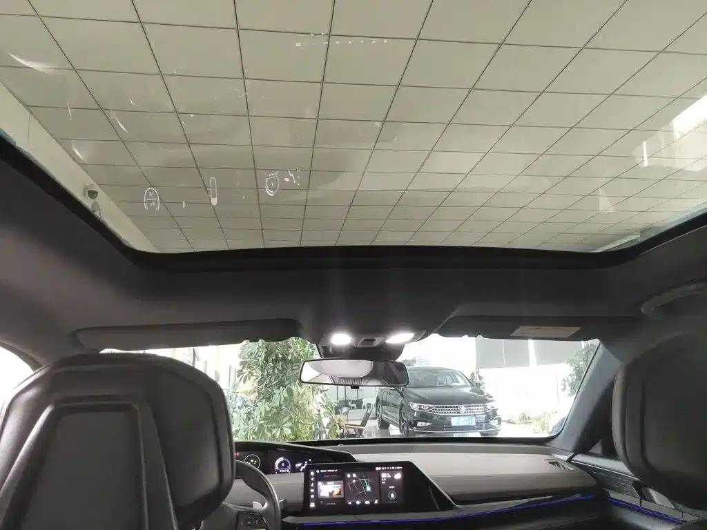 Changan UNI-V 2022 1.5T Premium Edition — миниатюра 12