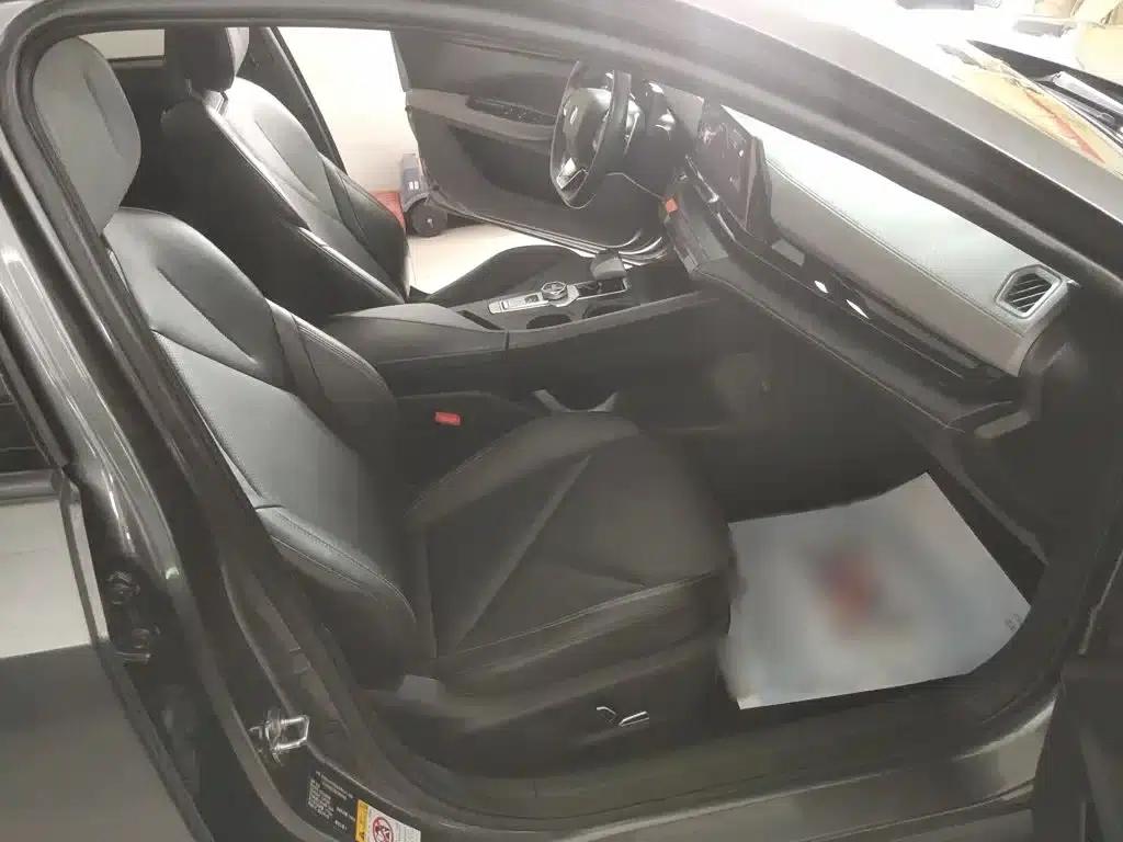 Changan UNI-V 2022 1.5T Premium Edition — миниатюра 16