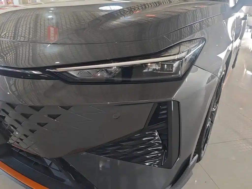 Changan UNI-V 2024 1.5T Premium Sport — миниатюра 24