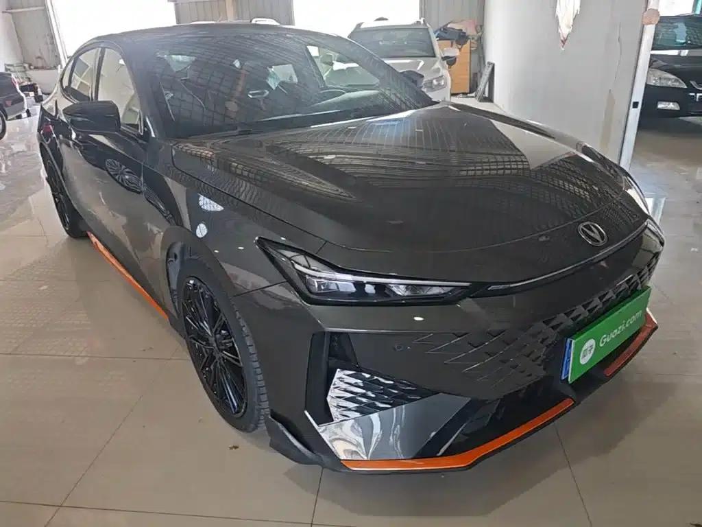 Changan UNI-V 2024 1.5T Premium Sport — миниатюра 4