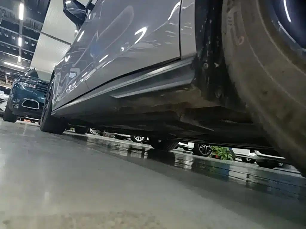 Changan UNI-V 2022 1.5T Premium Edition — миниатюра 21