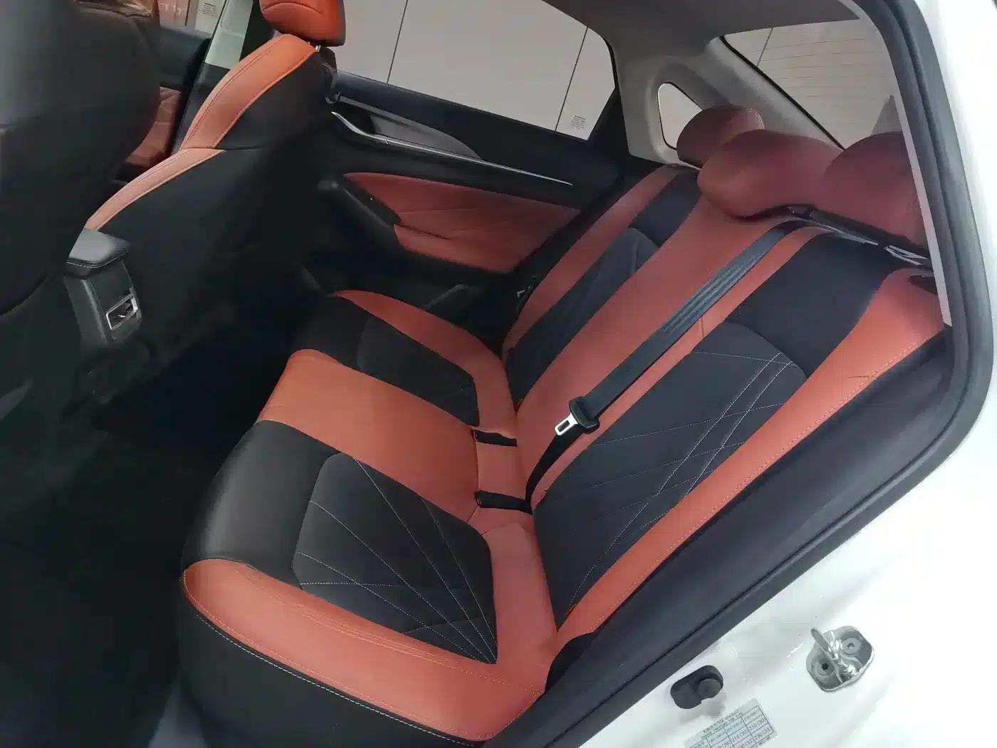Changan Eado 2022 PLUS Blue Whale NE 1.4T GDI DCT Premium Edition — миниатюра 11