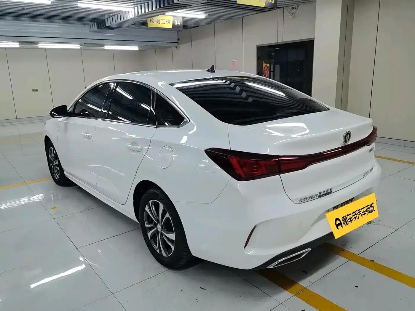 Changan Eado 2022 PLUS Blue Whale NE 1.4T GDI DCT Premium Edition — миниатюра 3