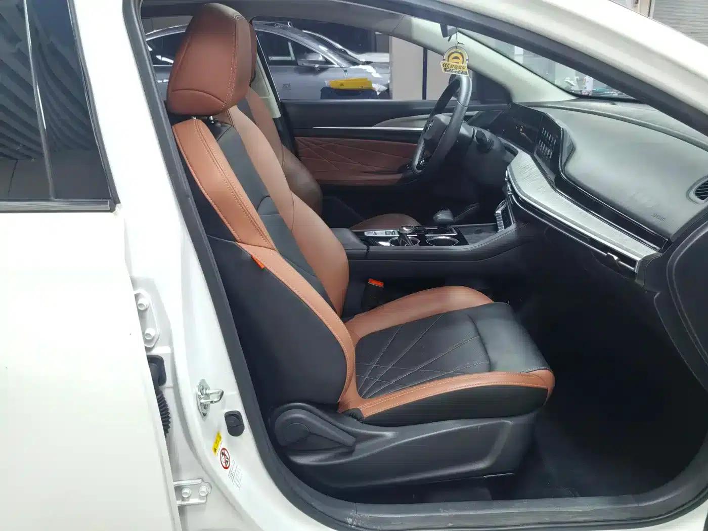 Changan Eado 2022 PLUS Blue Whale NE 1.4T GDI DCT Premium Edition — миниатюра 10