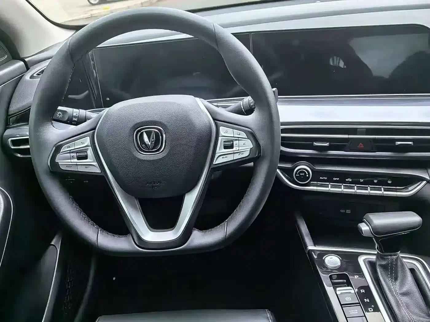 Changan Eado 2020 PLUS Blue Whale NE 1.4T GDI DCT Fashion Edition — миниатюра 8