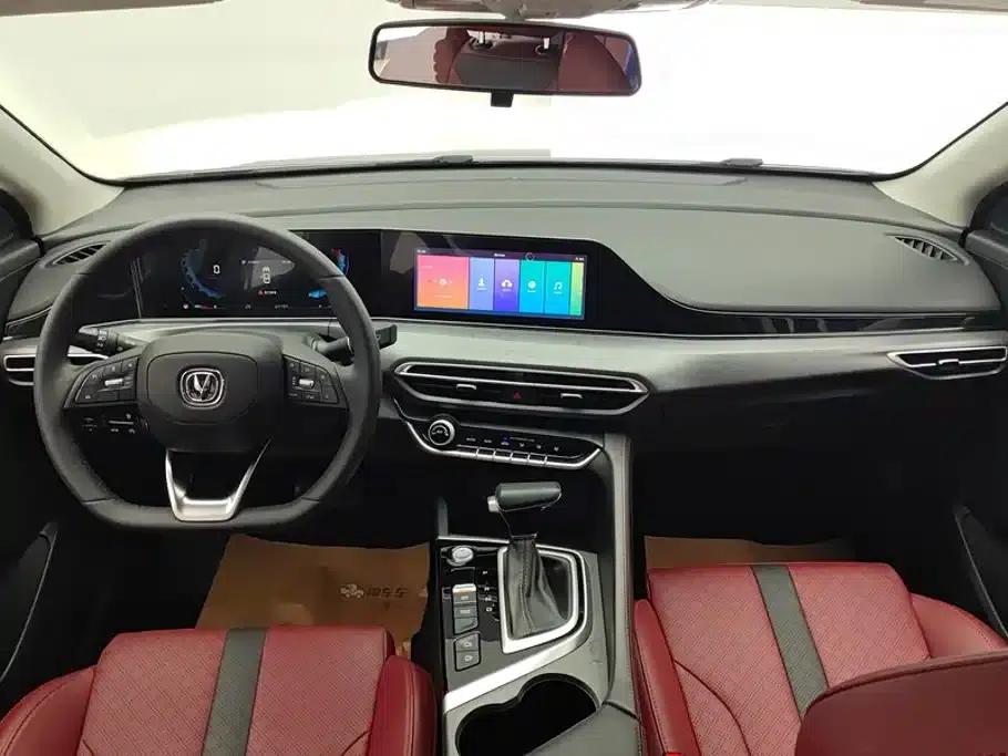 Changan Eado 2021 PLUS Blue Whale NE 1.4T GDI DCT Premium Edition — миниатюра 12