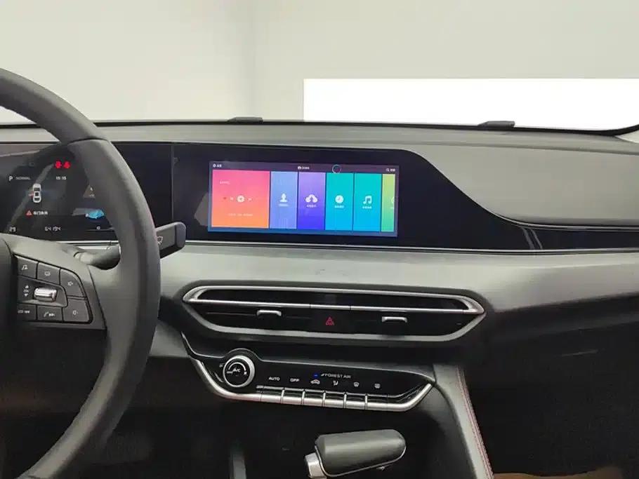 Changan Eado 2021 PLUS Blue Whale NE 1.4T GDI DCT Premium Edition — миниатюра 13
